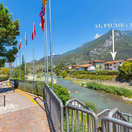Al Fiume 1 - Happy *